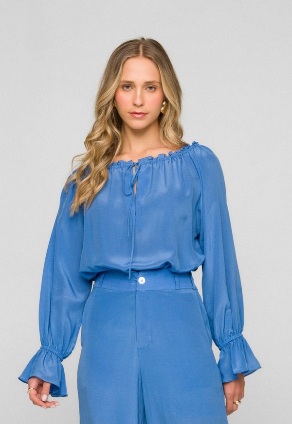 BLUSA OLIVIA MADRE REINA SEDA AZUL LAVANDA