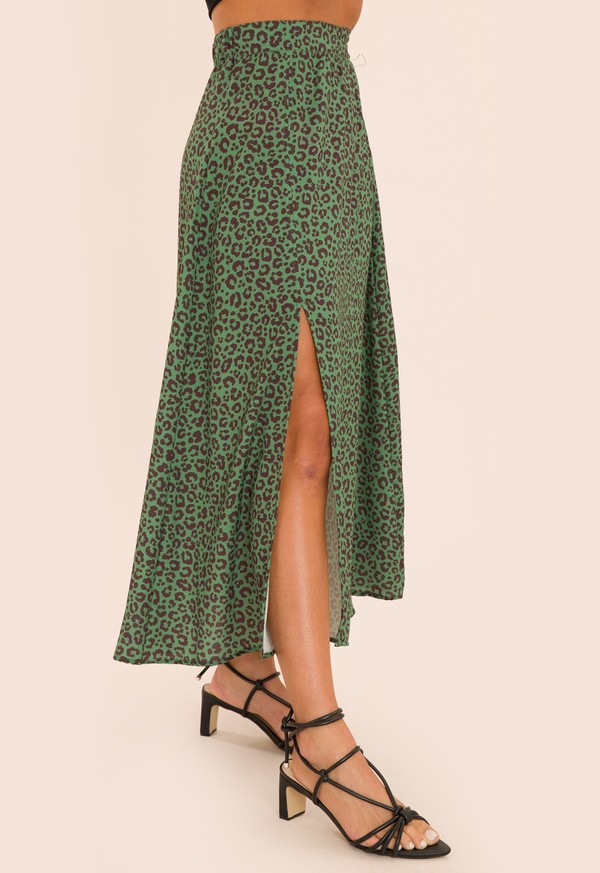 Foto do produto SAIA MIDI ALICE ANIMAL PRINT VERDE MILITAR