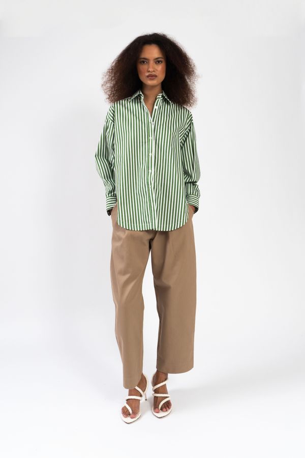 Foto do produto Camisa Bruna Listrada Verde