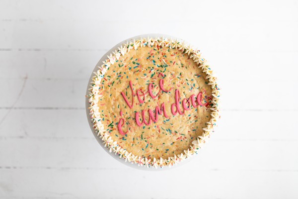 Foto do produto giant vanillas sprinkle cookie