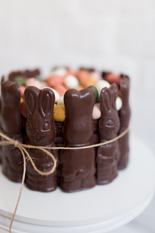 Foto do produto bolo - coelhinhos de chocolate