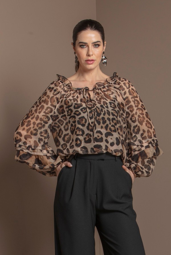 Foto do produto Blusa Babados Leopard