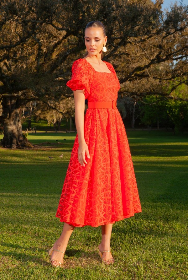 Foto do produto Vestido Midi com Decote Quadro e Mangas Bufantes Amarílis