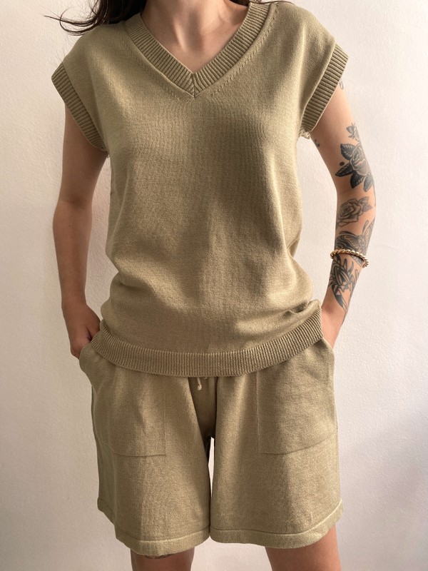 Foto do produto blusa tipo colete tricot maju