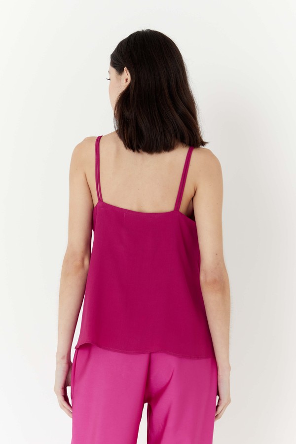 Foto do produto blusa slip básico alça dupla bela