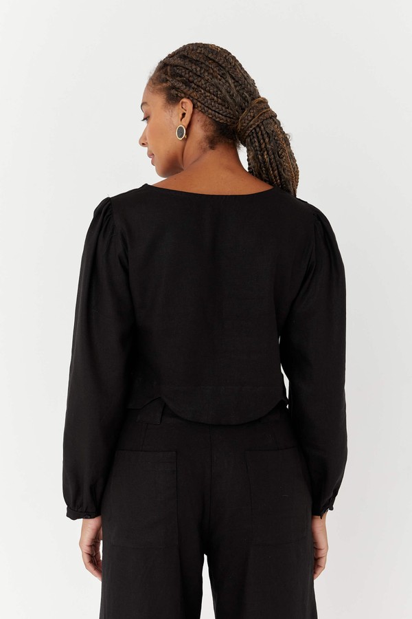 Foto do produto blusa de manga longa com barra ondulada nau