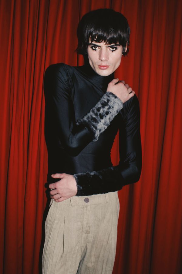 Blusa Summer in Pluto - Ed. Dark Matter