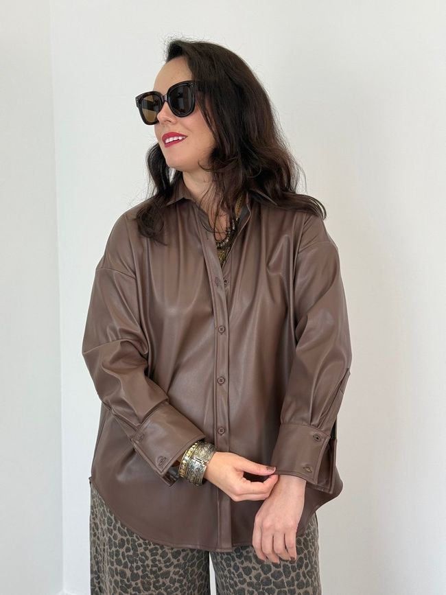 Camisa Oversized Marrom