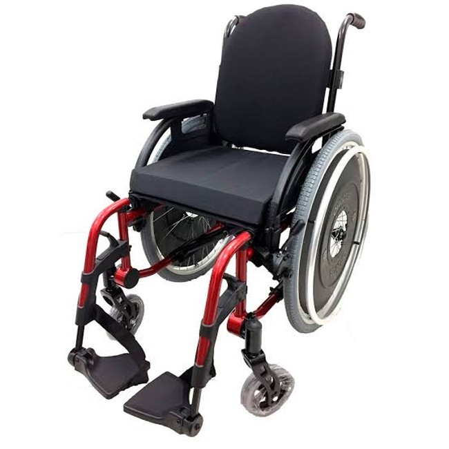 Cadeira De Rodas AVD Alumínio com encosto Hummel Ortobrás