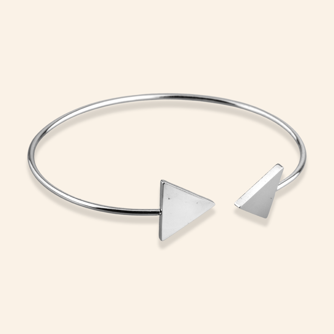 Bracelete Triângulo em Aço