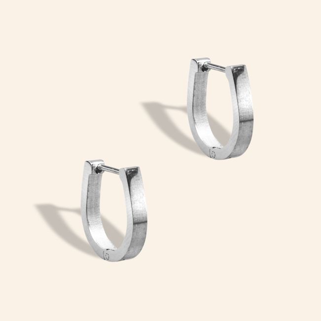 Argola Oval em Aço