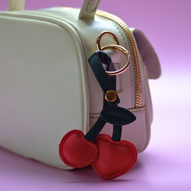 Chaveiro Charm Cereja