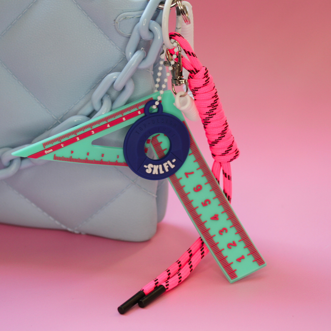 Chaveiro Charm Medidas