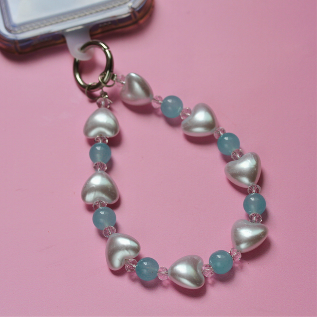 Chaveiro Charm Salva Celular Coração Perolado