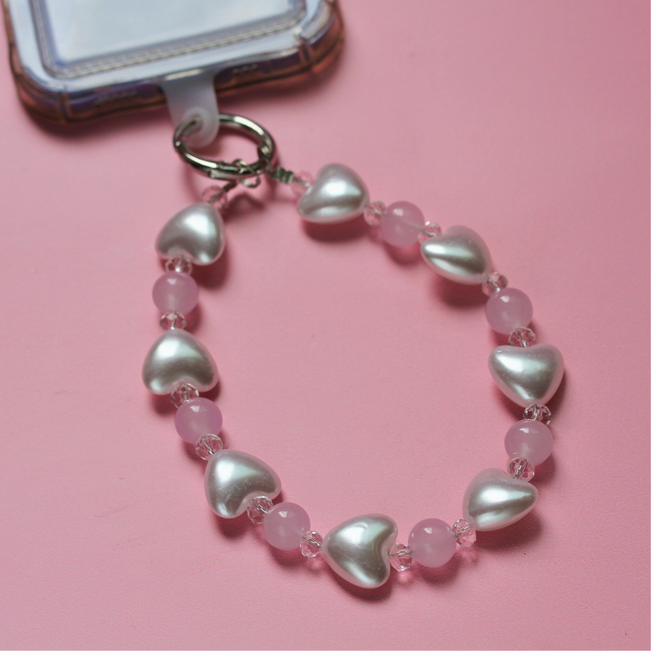 Chaveiro Charm Salva Celular Coração Perolado