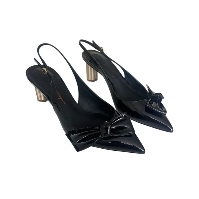 Sapato Salvatore Ferragamo - 36 BR