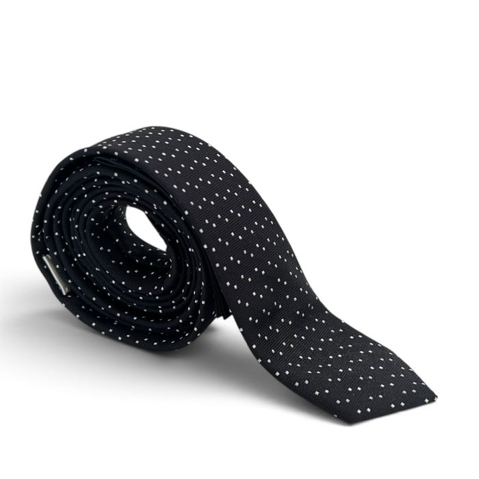 Gravata Saint Laurent