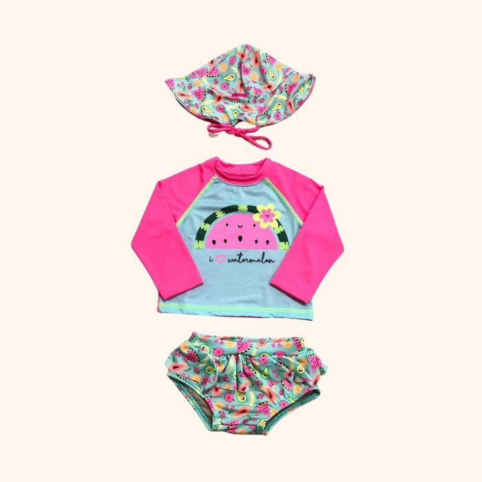 CONJUNTO PRAIA BEBÊ MENINA 3 PEÇAS COM PROTEÇÃO SOLAR