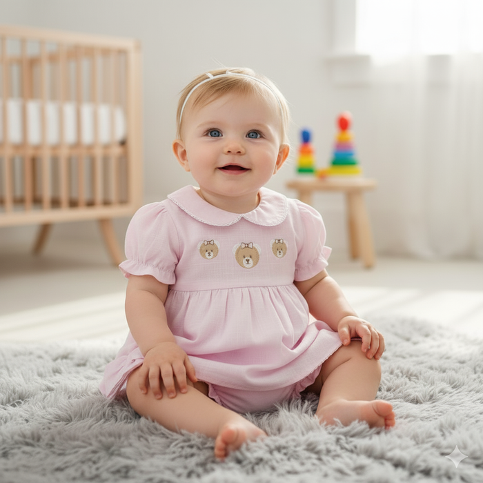 VESTIDO E TAPA FRALDAS BEBÊ BORDADO URSINHAS