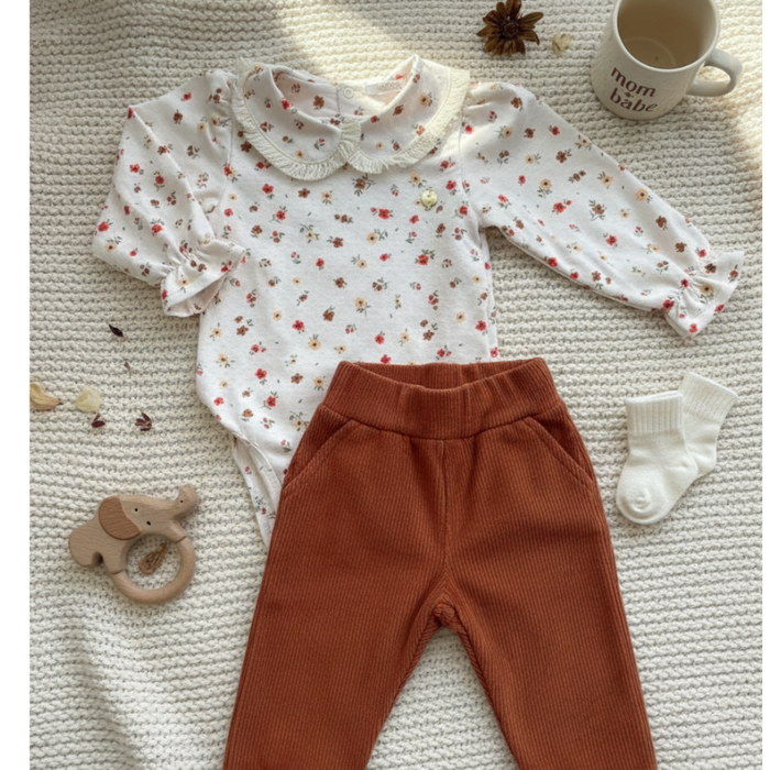 Conjunto Longo Bebê Menina Body Florido E Calça Em Veludo 