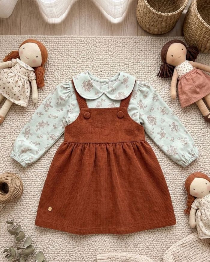 SALOPETE TERRACOTA COM BLUSA ESTAMPADA INFANTIL MENINA