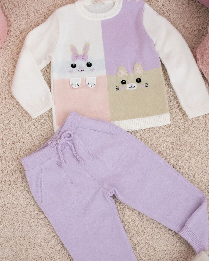 CONJUNTO INFANTIL MENINA BLUSA E CALÇA EM TRICÔ BICHINHOS