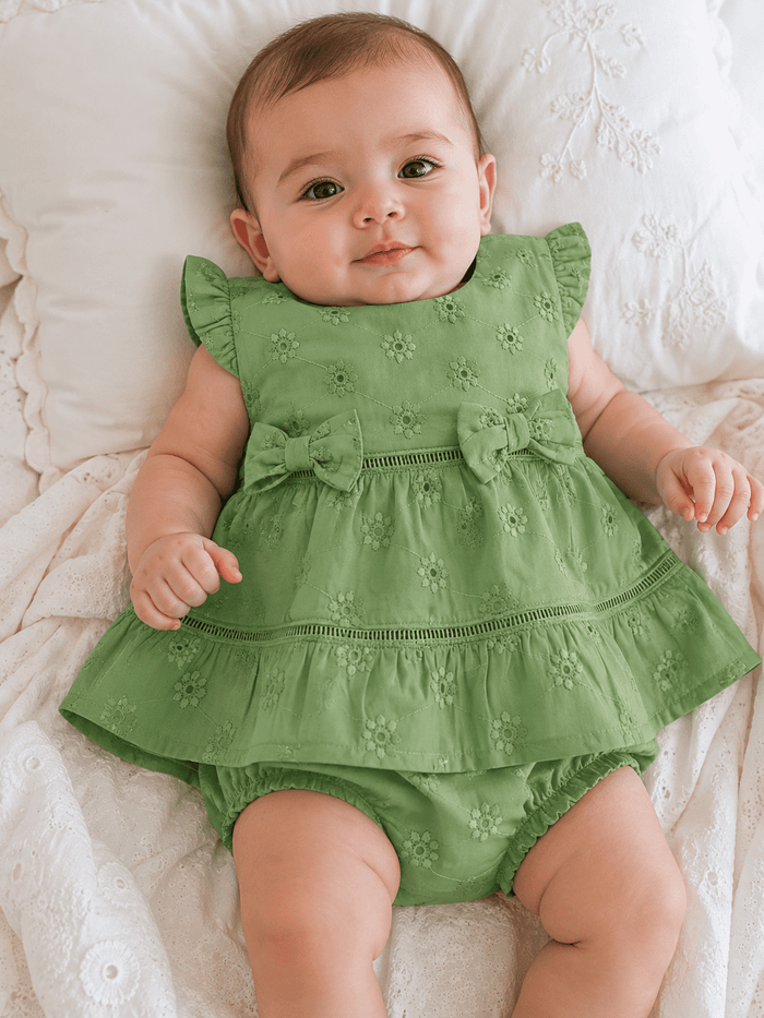 CONJUNTO BATA COM TAPA FRALDAS EM LAISE