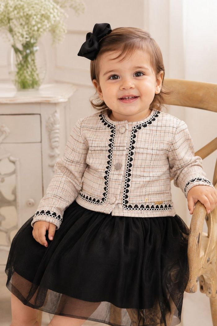 CONJUNTO INFANTIL VESTIDO COM TULE E CASAQUINHO EM JACQUARD
