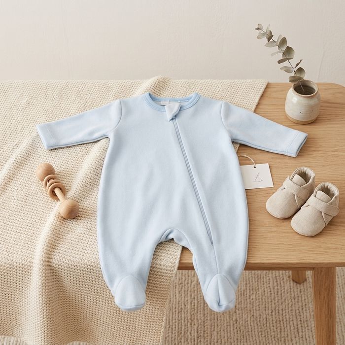 MACACÃO SOFT COM ZÍPER AZUL BEBÊ