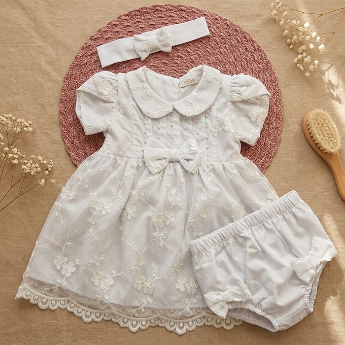 VESTIDO INFANTIL CELEBRAR KATE COM BORDADO FLORAL E TAPA-FRALDA