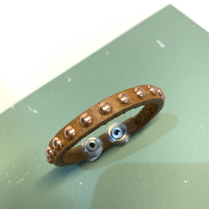 PULSEIRA BÁSICA TACHA