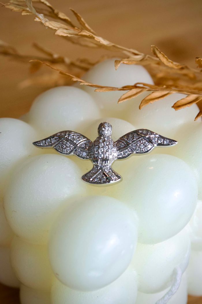 Pingente Espirito Santo de diamantes
