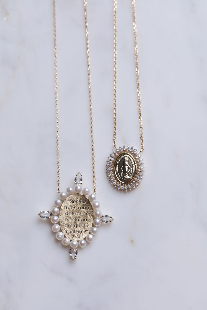 Colar em ouro com pérolas e topázios
