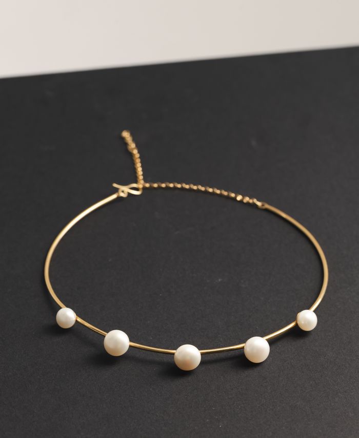Choker em ouro com pérolas