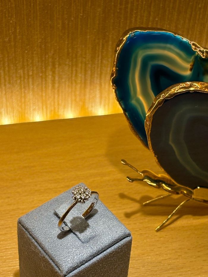 Anel H Stern Buquê de Diamantes