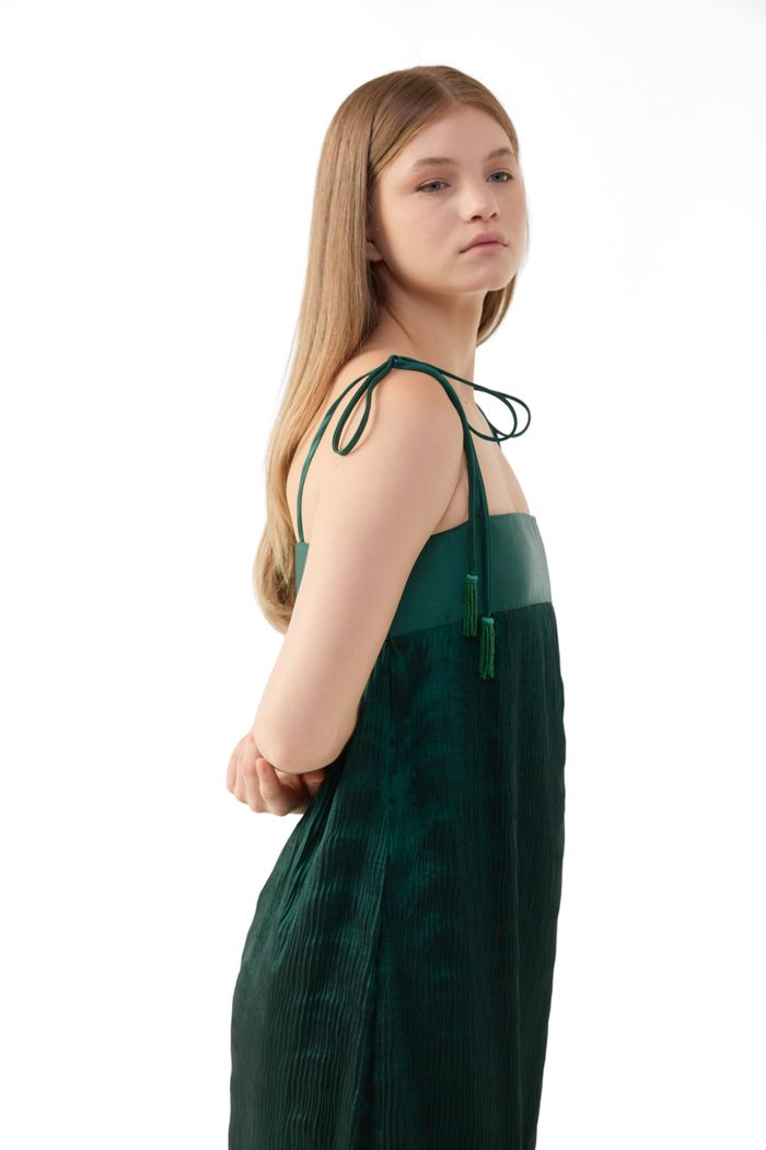 Vestido Pleated Straps