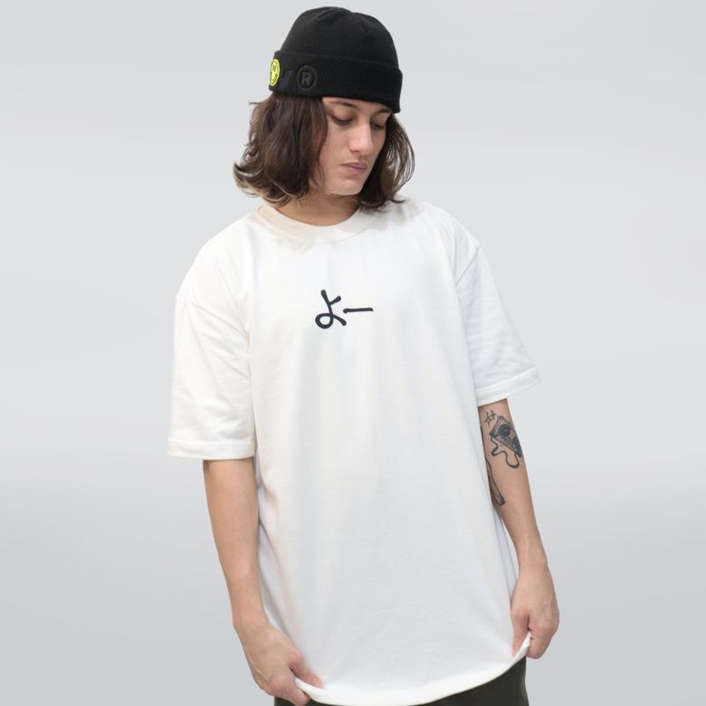 CAMISETA OVERSIZED OFF WHITE - YO - LOLJA - Atelier do Sicko LTDA