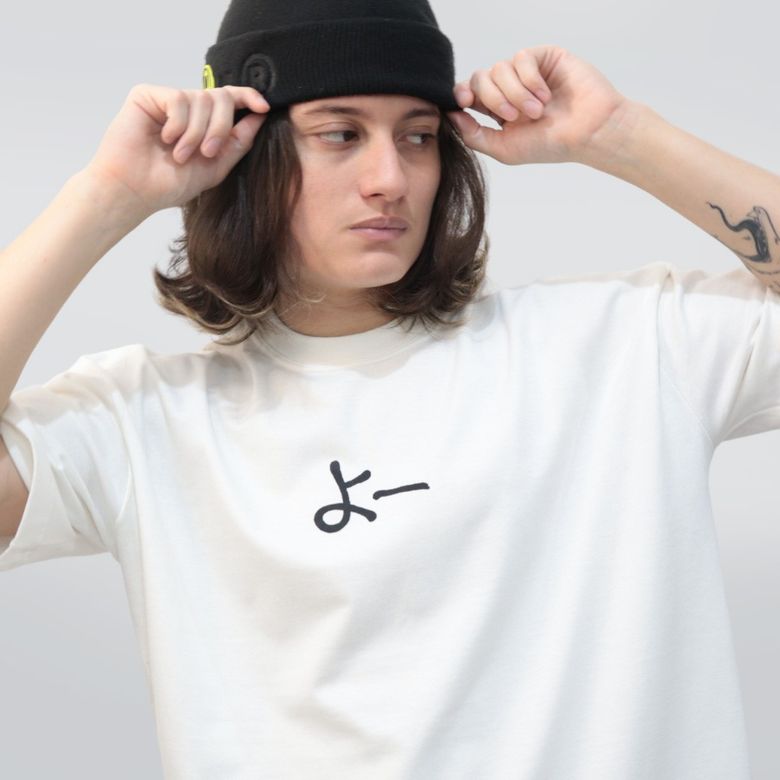 CAMISETA OVERSIZED OFF WHITE - YO - LOLJA - Atelier do Sicko LTDA