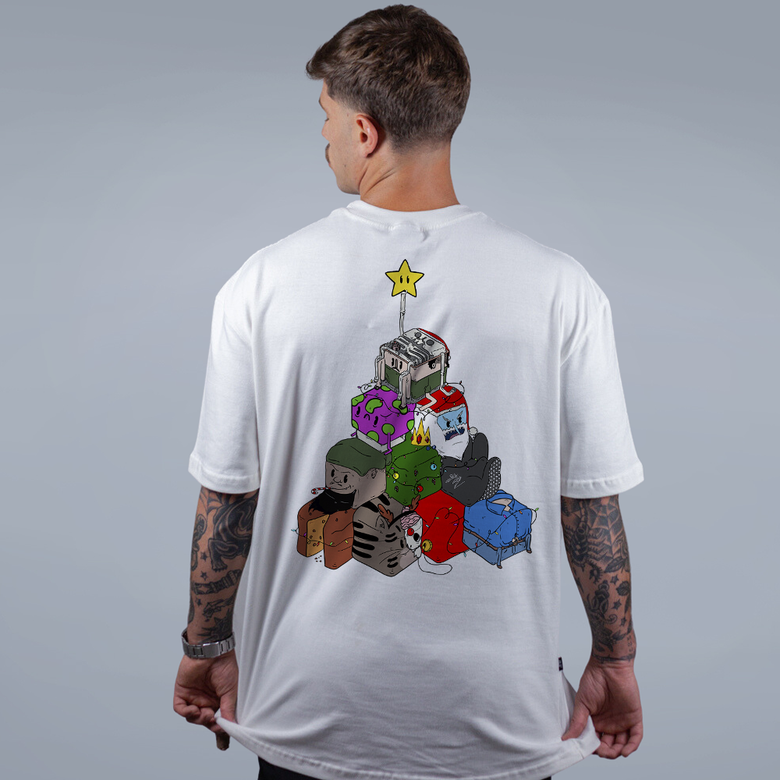 CAMISETA OVERSIZED OFF WHITE - MANIKAS - LOLJA - Atelier do Sicko LTDA