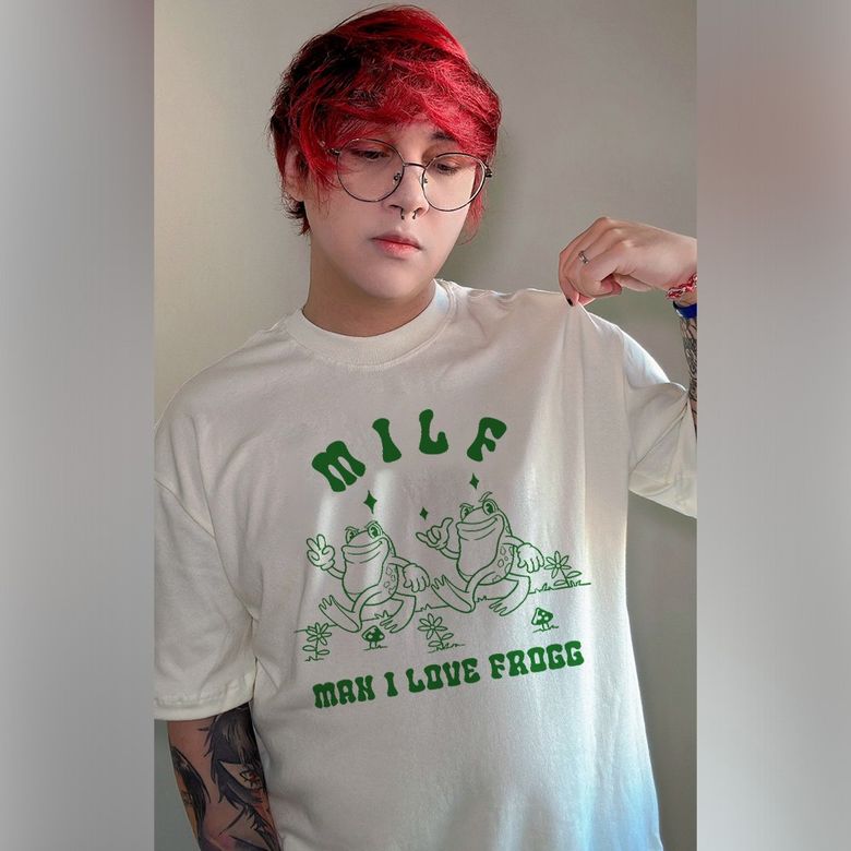 CAMISETA OVERSIZED OFF WHITE - MILF - LOLJA - Atelier do Sicko LTDA