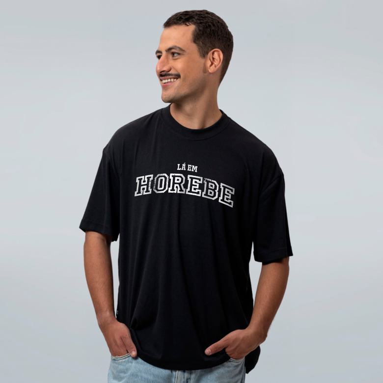 CAMISETA OVERSIZED PRETA - HOREBE - LOLJA - Atelier do Sicko LTDA