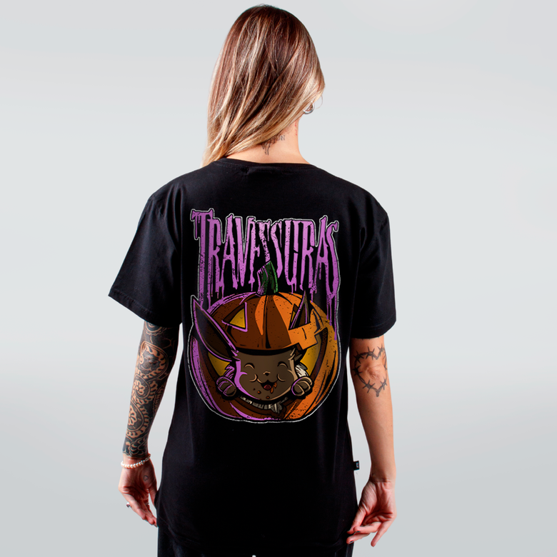 CAMISETA PRETA - POKÉ TRAVESSURAS - LOLJA - Atelier do Sicko LTDA