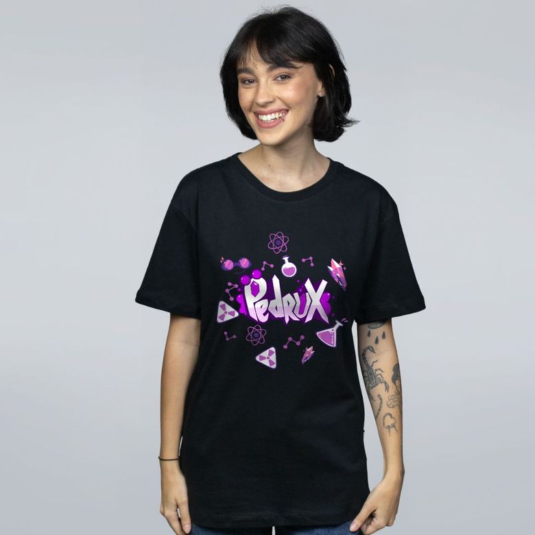 CAMISETA PRETA - PEDRUX LOGO - LOLJA - Atelier do Sicko LTDA
