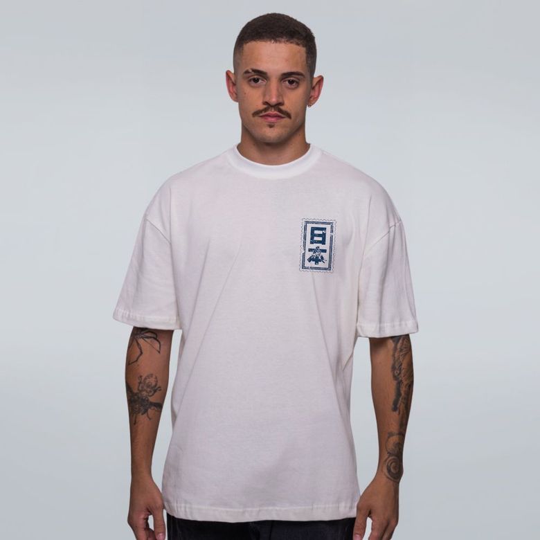 CAMISETA OVERSIZED OFF WHITE - NIPON ARRIVE - LOLJA - Atelier do