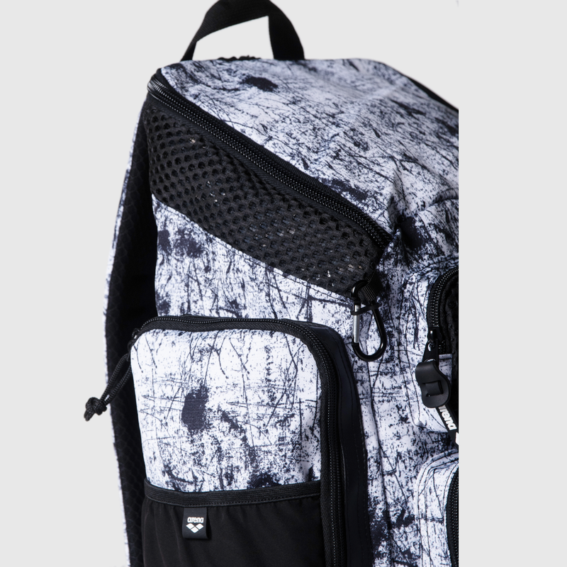 Mochila One Go Print Preto/Branco 45L arena