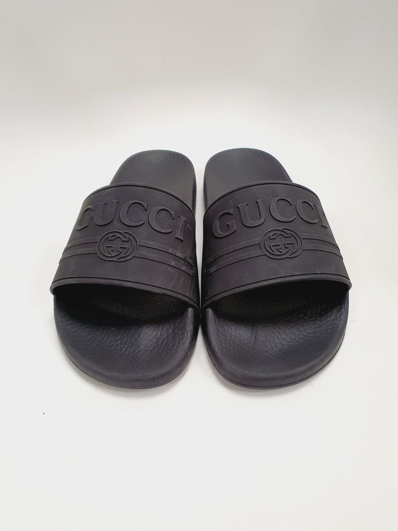 Chinelo Gucci