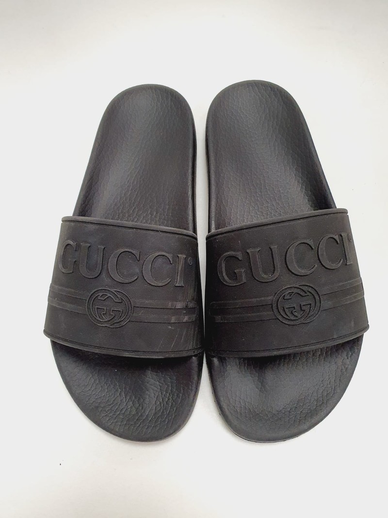 Chinelo Gucci