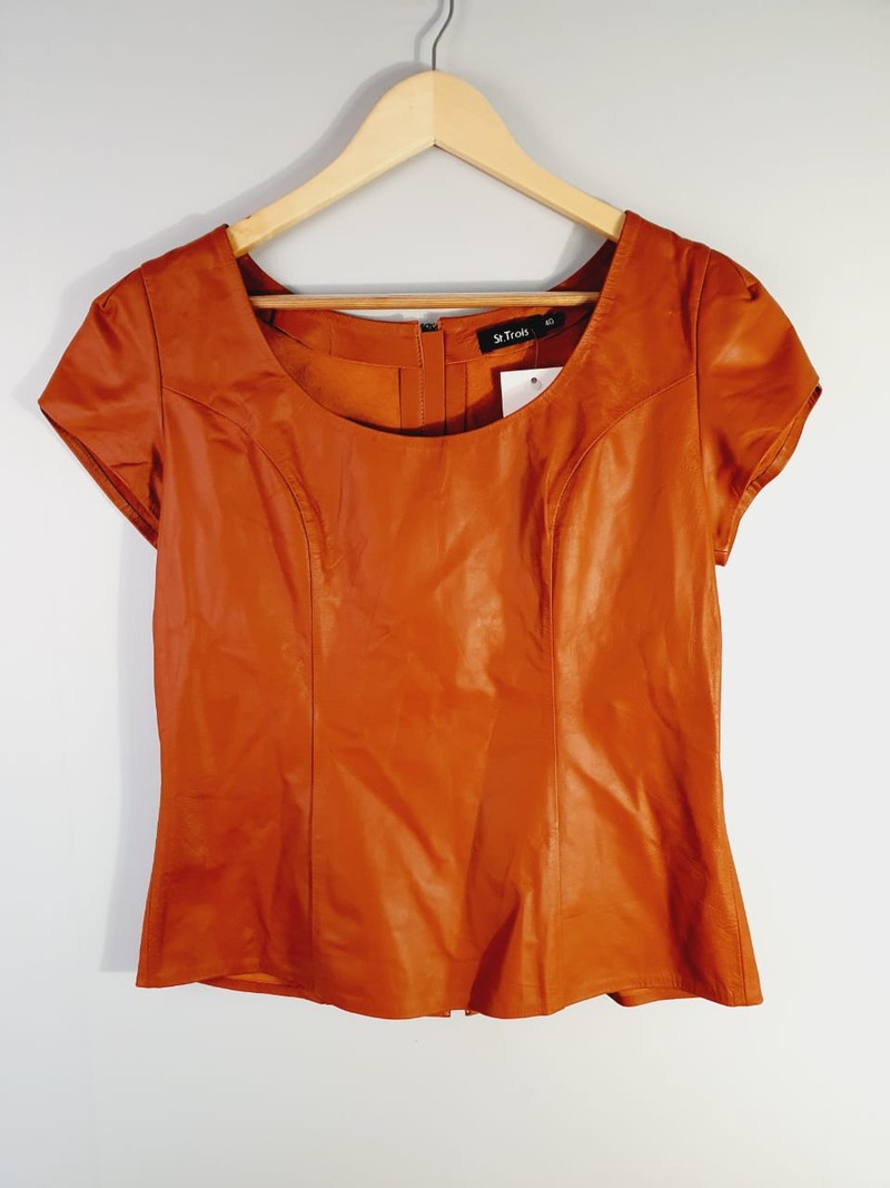 Blusa St. Trois couro