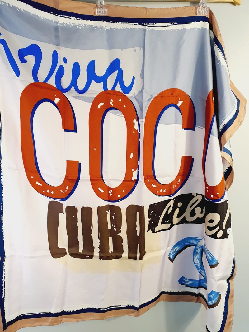 Lenço Chanel Viva Coco Cuba Libre