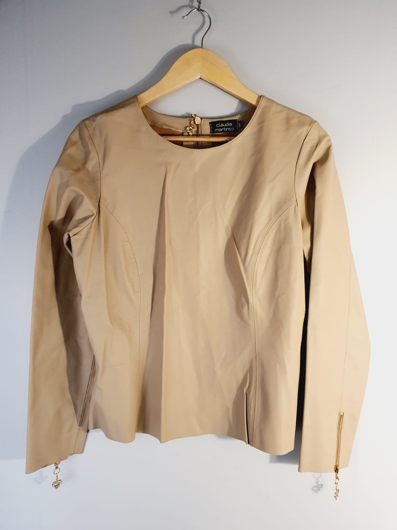 Blusa Claudia Martinez couro